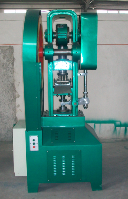 单冲压片机制片时影响片剂硬度的要素